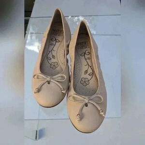 Mootsie Tootsie Women's Cameo Ballet Flat Slip-on Shoes Size 7.5 NWOT